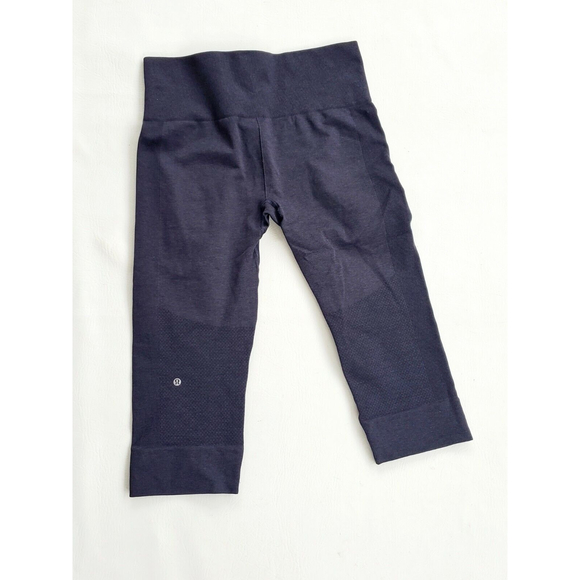 lululemon athletica Pants - Lululemon Seamlessly Street Crop Heathered Naval Blue Seamless Leggings Size 8